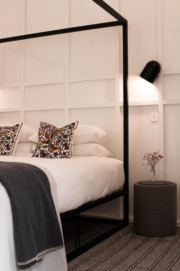 The Tack Rooms ไครสต์เชิร์ช ภายนอก รูปภาพ